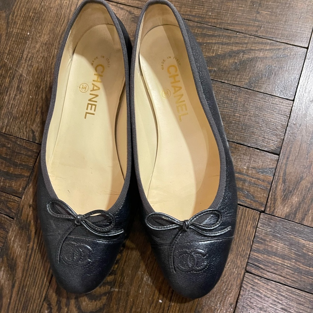 Chanel flats 39